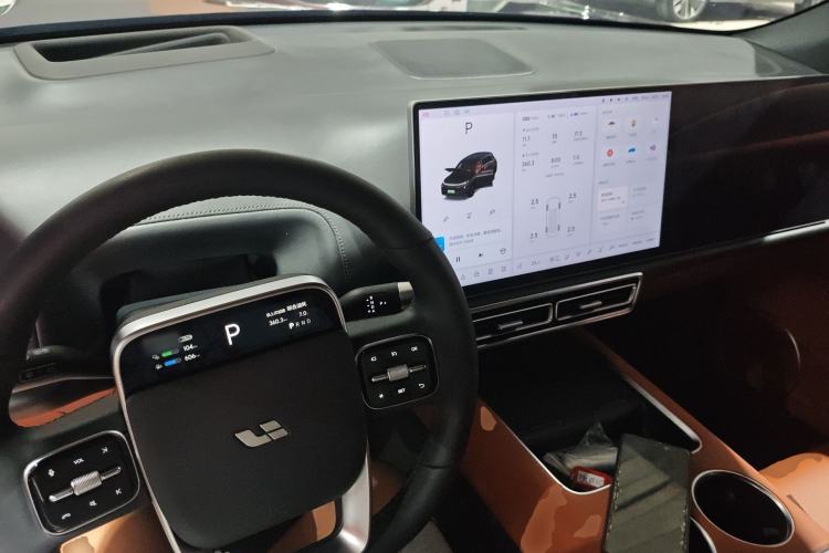Used Li Auto L7 2023 Air model
