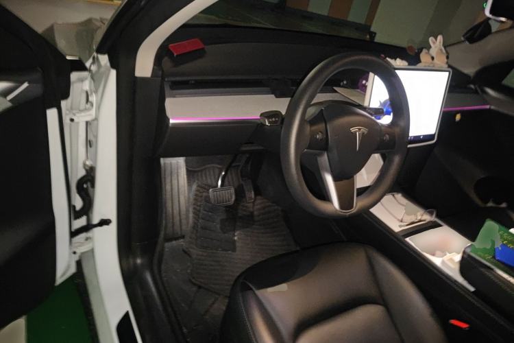 Used Tesla Model Y 2024 Rear-Wheel-Drive Version
