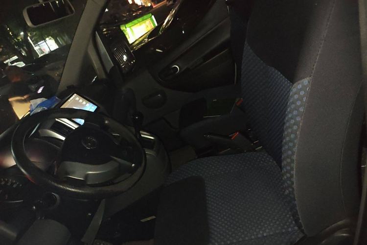 Used Nissan NV200 2011 1.6L 232 Seats Zunya Trim