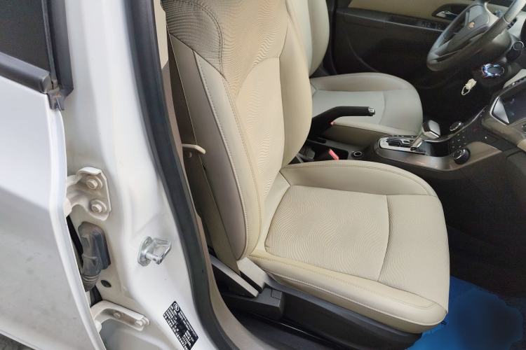 Used Chevrolet Cruze 2015 1.5L Classic SE AT
