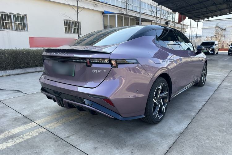 Used Lynk & Co 07 2026 Model 126 Long-Range Ultra H7 Rear Right 45 Deg