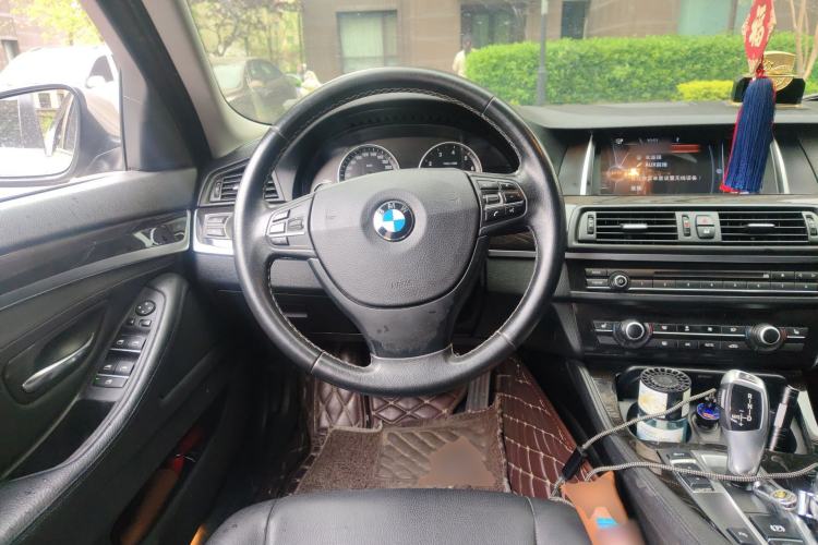 Used BMW 5 Series 2014 525Li Leading Model