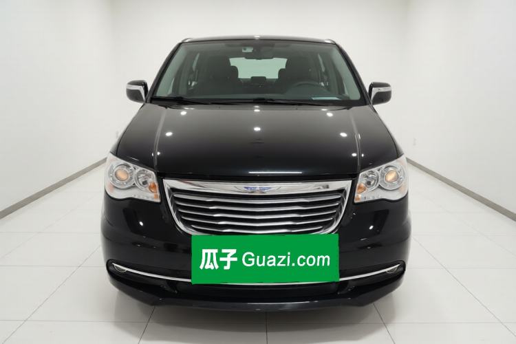 Used Chrysler Grand Voyager 2013 3.6L Luxury Edition Exterior 1