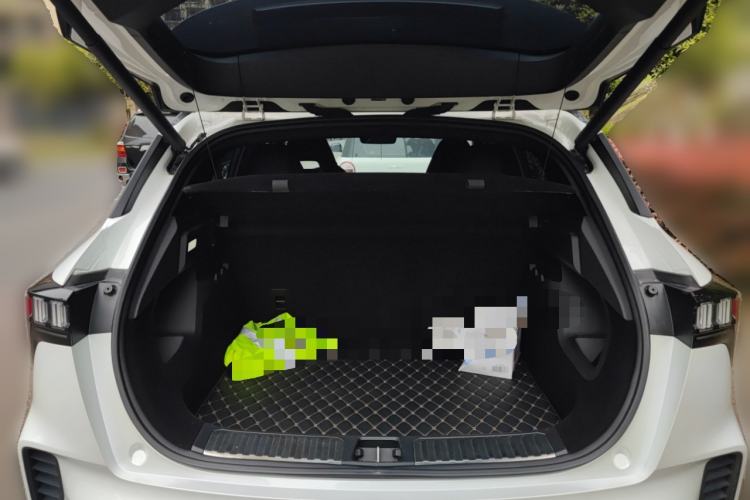 Used Lynk & Co 06 2023 Remix 1.5T Dynamic Halo
