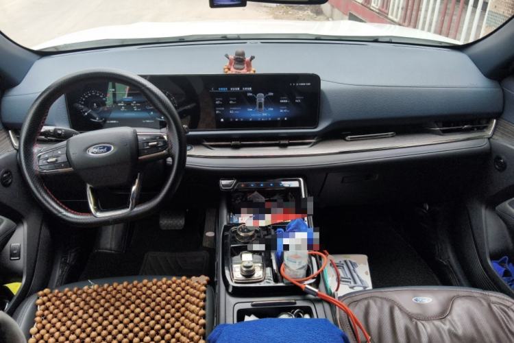 Used Ford Equator Sport 2022 Facelift EcoBoost 170 Prestige Model Center Console