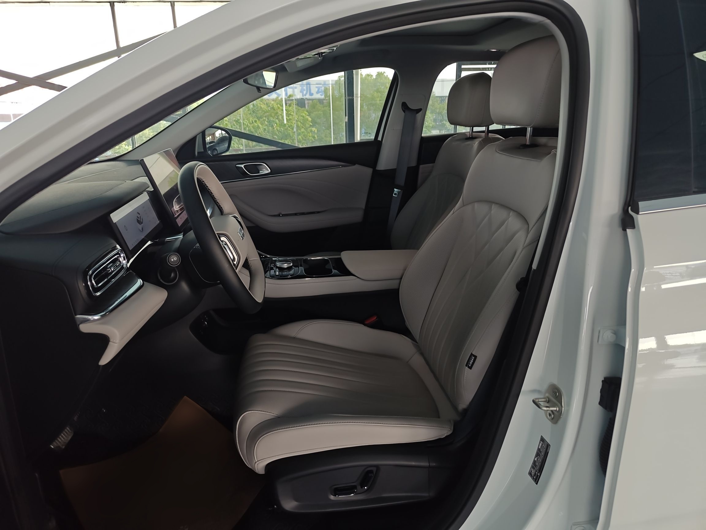 Geely Galaxy Stellar 6 2026 Model 125km Exploration+ Edition — снимка 13