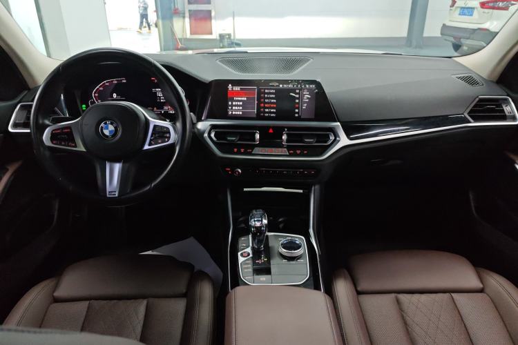 Used BMW 3 Series 2022 320Li M Sport Package Center Console