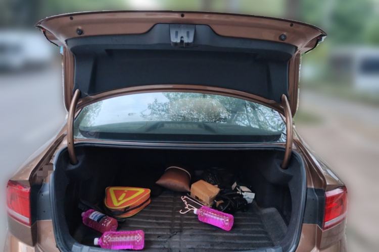 Used Volkswagen Lamando 2015 280TSI DSG Comfort Edition Trunk