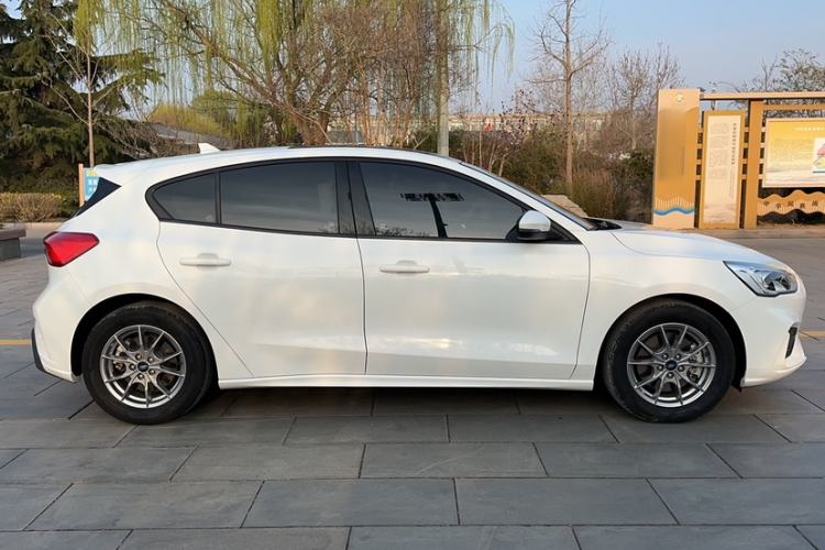 Used Ford Focus 2020 Hatchback EcoBoost 180 Automatic Trend Edition