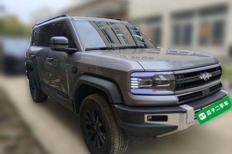 Used Formula Leopard 5 2023 Navigator Edition
