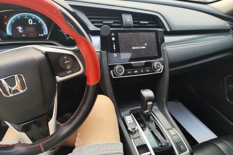 Used Honda Civic 2016 220TURBO CVT Prestige Edition Center Console
