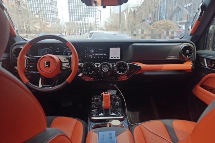 Used Cyberspace Tank 300 2023 2.0T Cyber Knight Center Console