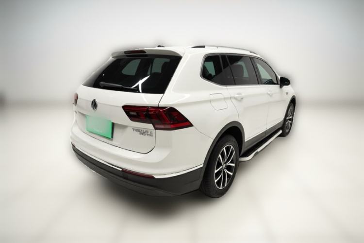 Used Volkswagen Tiguan L 2017 330TSI Automatic Two-Wheel Drive Luxury Edition Exterior 5