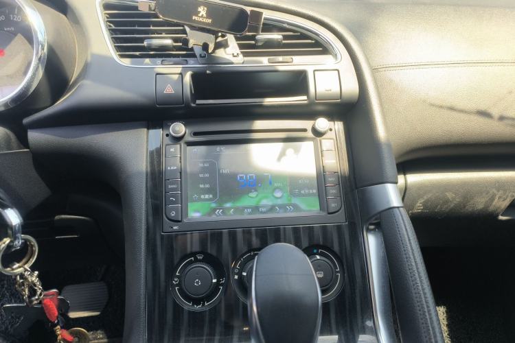 Used Peugeot 3008 2015 2.0L Automatic Classic Edition Audio And AC Panel