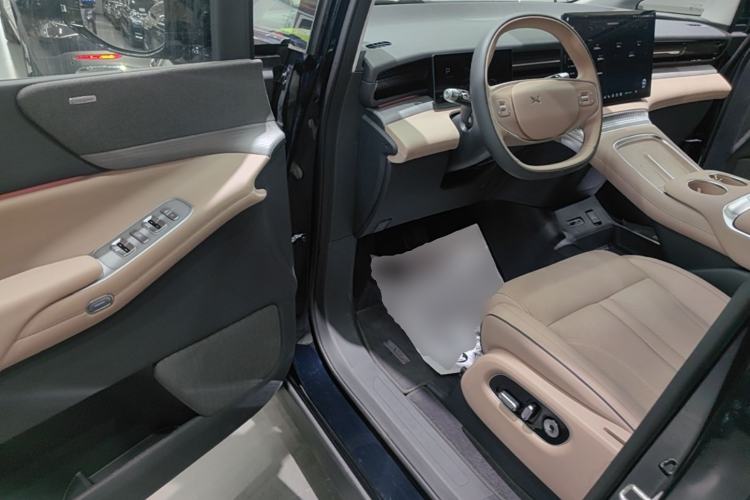 Used XPeng X9 2025 740 Ultra-Long Range Max