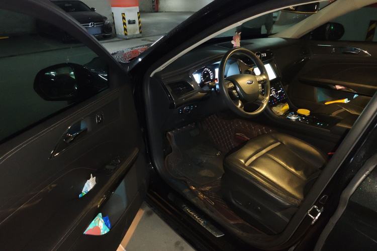 Used Ford Taurus 2015 EcoBoost 245 Luxury Model