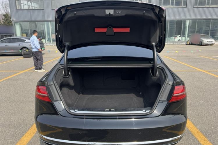 Used Audi A8 2014 A8L 45 TFSI quattro Comfort model Interior 5