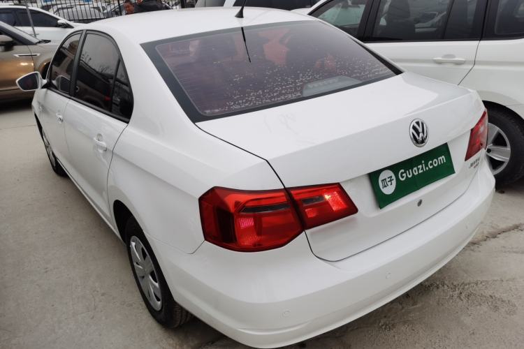 Used Volkswagen Jetta 2015 1.6L Automatic Fashion Model
