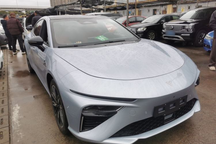 Used NETA S 2024 Extended-Range 1060 Edition Front Right 45 Deg