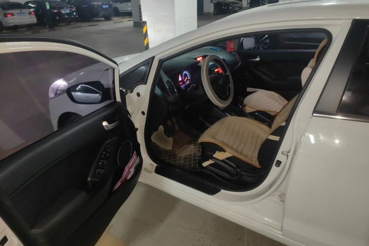 Used Kia K3 2016 1.6L Manual GLS Driver Seat