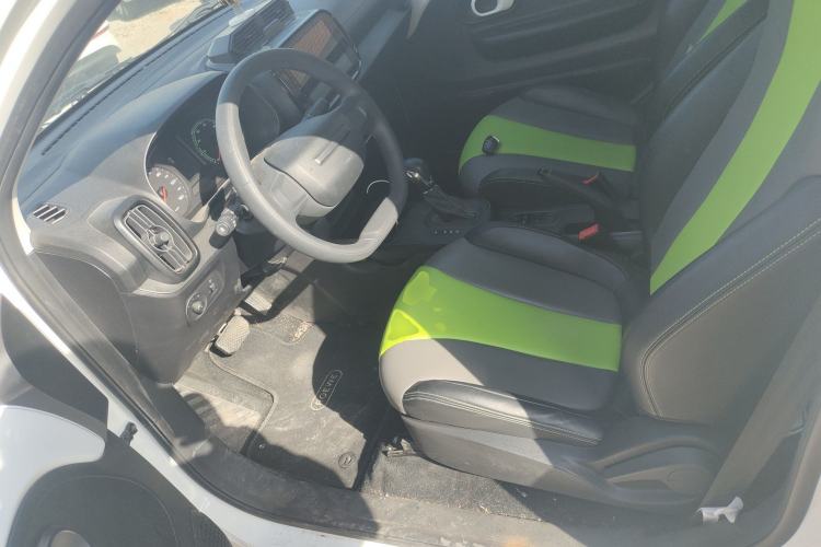 Used Roewe Clever 2021 302 km New Four-Seater Super-Efficient Version