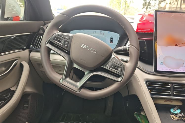 Used BYD Song PLUS New Energy 2025 DM-i 112KM Prestige Model Steering Wheel