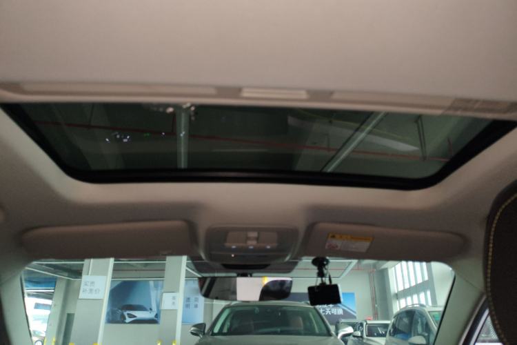 Used Roewe i5 2021 1.5L CVT Platinum Edition
