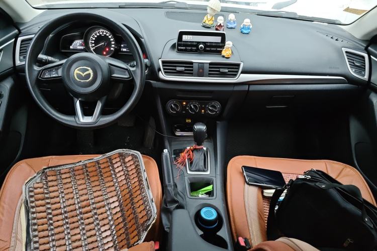 Used Mazda 3 Axela 2017 Sedan 1.5L Automatic Comfort Model Emission Standard China V Center Console