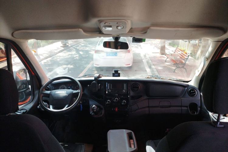 Used Iveco Eurocargo 2021 2.0T Manual Super Rui Long Wheelbase Short Overhang High Roof Side-Sliding Door F1A