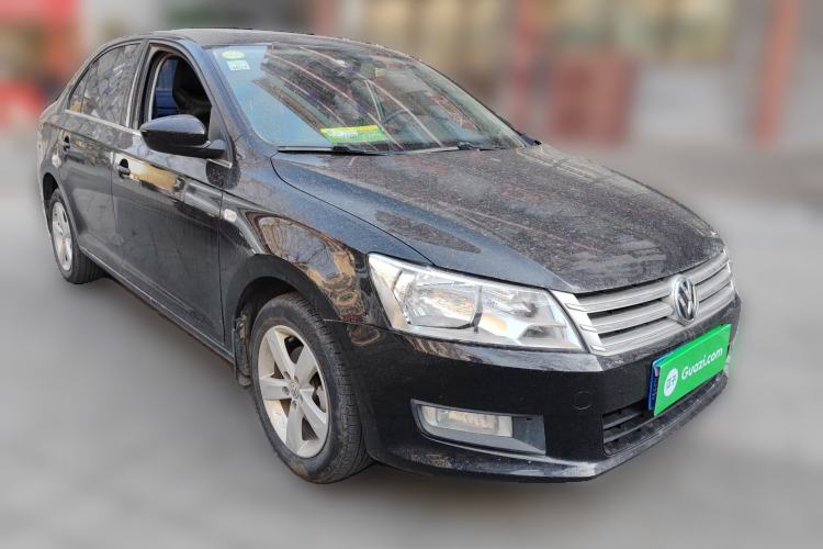 Used Volkswagen Santana 2015 1.6L Manual Comfort Edition Front Right 45 Deg