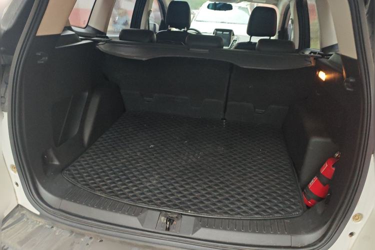 Used Ford Kuga 2015 1.5L GTDi Two-Wheel-Drive Comfort Model Trunk