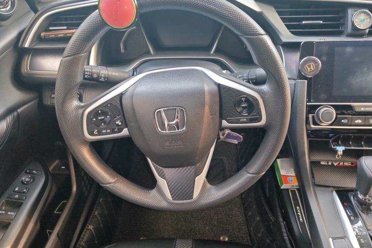 Used Honda Civic 2016 220TURBO CVT Luxury Edition
