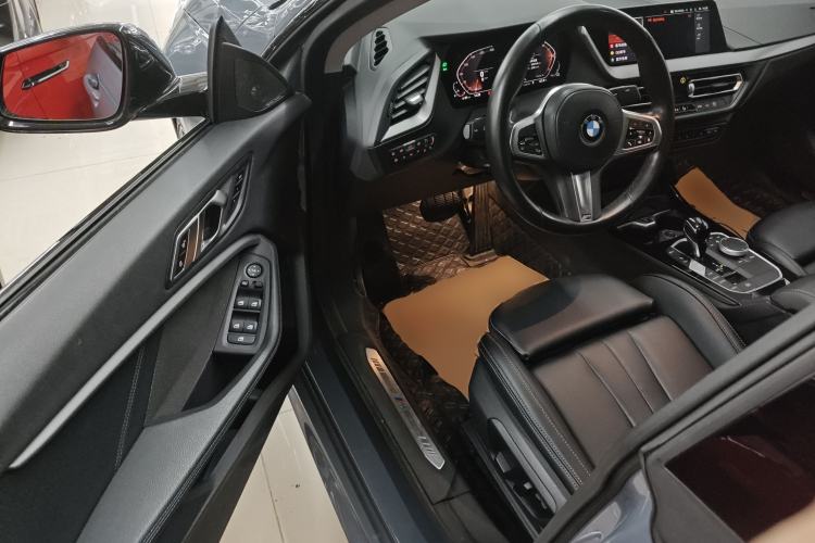 Used BMW 2 Series 2023 225i Four-Door Coupe M Sport Package Driver Seat