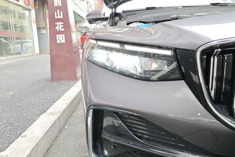 Used Geely Auto Preface 2026 Model Oriental Yao 1.5TD Fuyao Edition Right Front Headlight