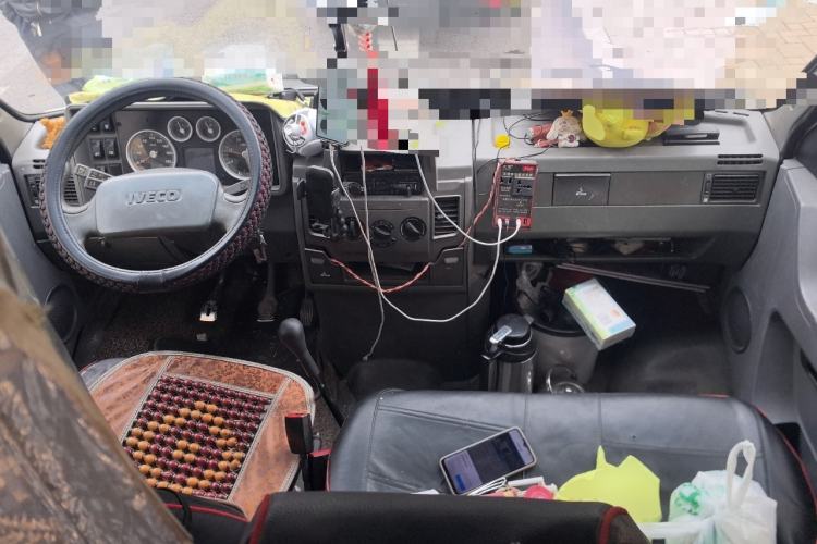 Used Iveco Daily 2017 2.5T A35 Passenger Van 5-7 Seats Model 47Z5
