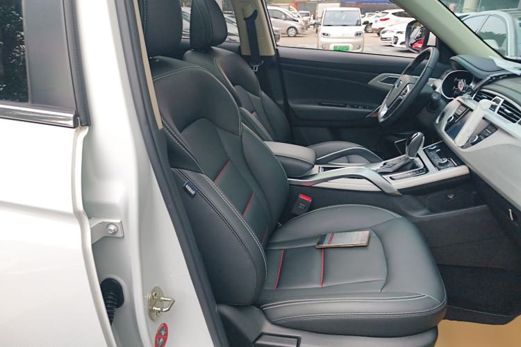 Used Geely Auto Emgrand X7 Sport 2018 1.8TD Automatic Two-Wheel Drive Smart Connect 4G Internet Edition