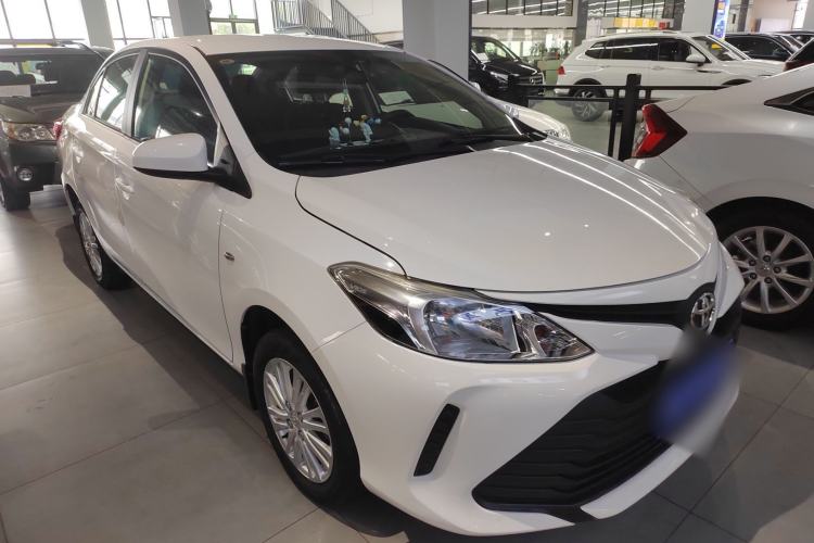 Used Toyota Vios 2017 1.5L CVT Innovation Edition Front Right 45 Deg