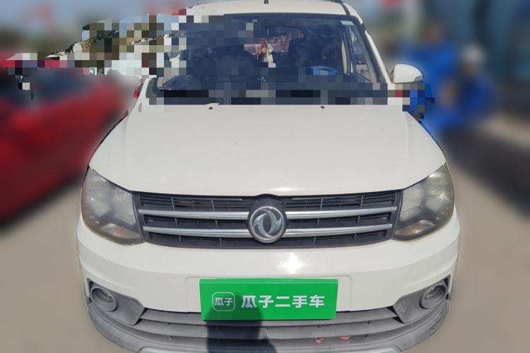 Used Dongfeng Fengon 360 2015 1.5L Manual Luxury 7-Seater China IV Standard
