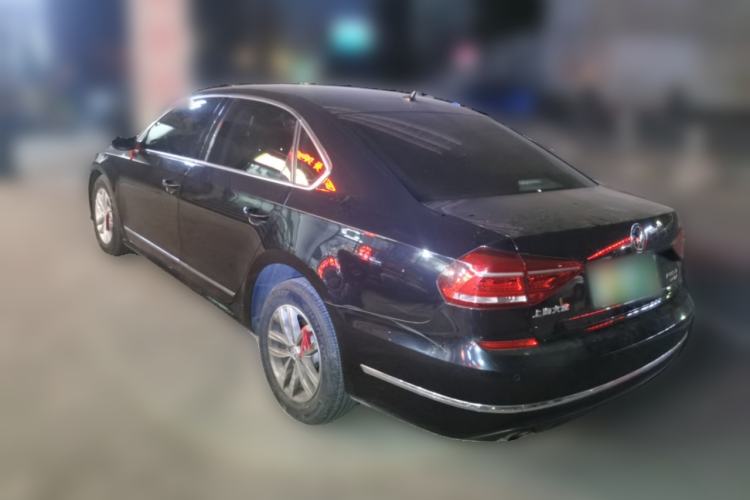 Used Volkswagen Passat 2016 330TSI DSG Luxury Edition Rear Left 45 Deg