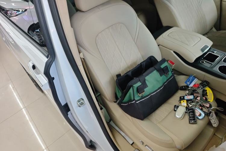 Used Buick GL8 2022 ES Land Cruiser 653T Luxury Model
