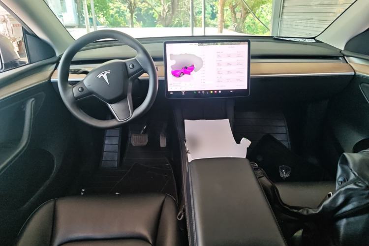 Used Tesla Model Y 2022 Rear-Wheel-Drive Version