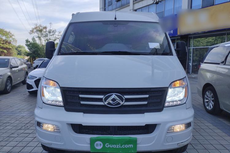 Used SAIC MAXUS Xintu V80 2021 2.0T Manual Classic Aoyuntong Short Wheelbase Mid-Roof 5/6-Seater Front