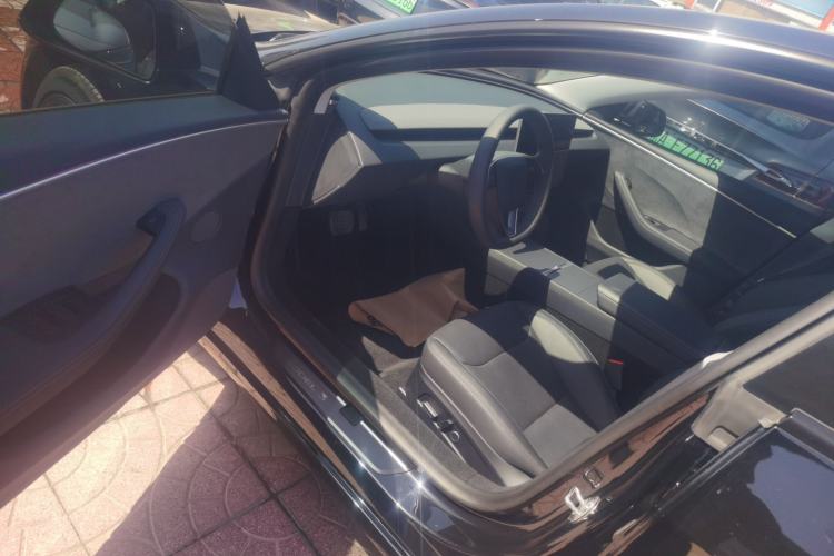 Used Tesla Model 3 2023 Long-Range All-Wheel-Drive Version
