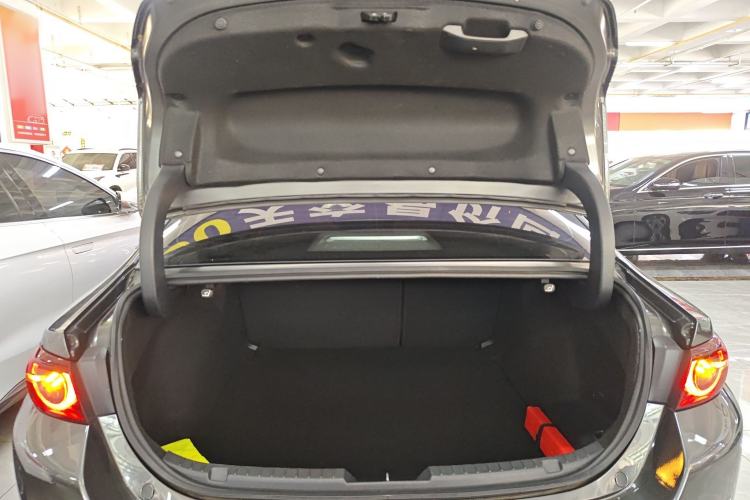 Used Mazda Mazda 3 Axela 2022 2.0L Automatic Zhi Rui Obsidian Edition