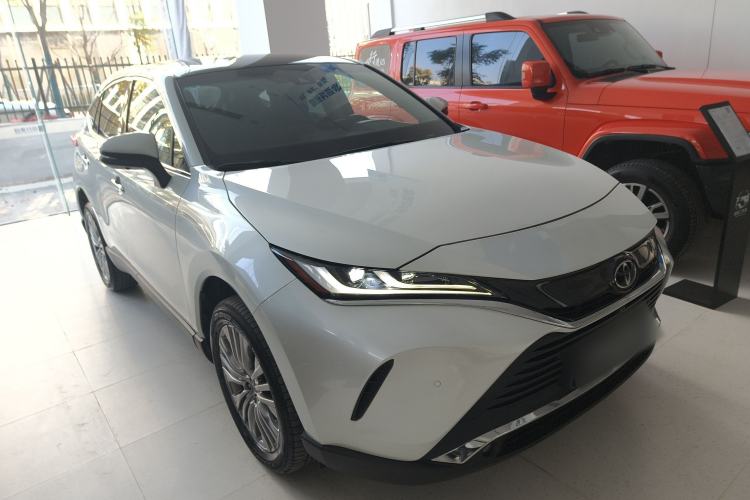 Used Toyota Harrier 2023 2.0L CVT Two-Wheel Drive Deluxe Edition