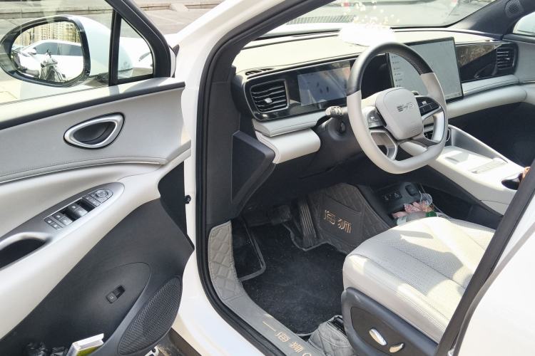 Used BYD Sealion 06 New Energy 2025 Model EV 605 Navigation Pro Edition
