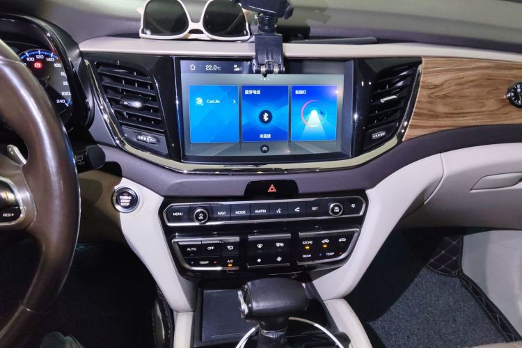 Used GAC Trumpchi GS8 2017 320T Two-Wheel Drive Luxury Smart Connectivity Version (7 Seats)