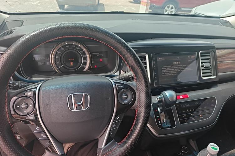 Used Honda Elysion 2016 2.4L Luxury Edition

