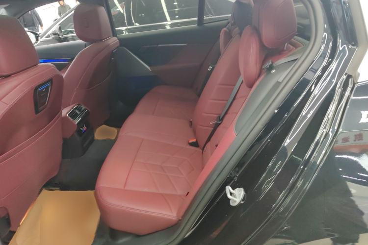 Used BMW 5 Series 2025 525Li M Sport Package