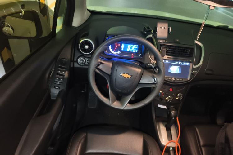 Used Chevrolet Trax 2016 1.4T Automatic Two-Wheel Drive Comfort Version with Sunroof